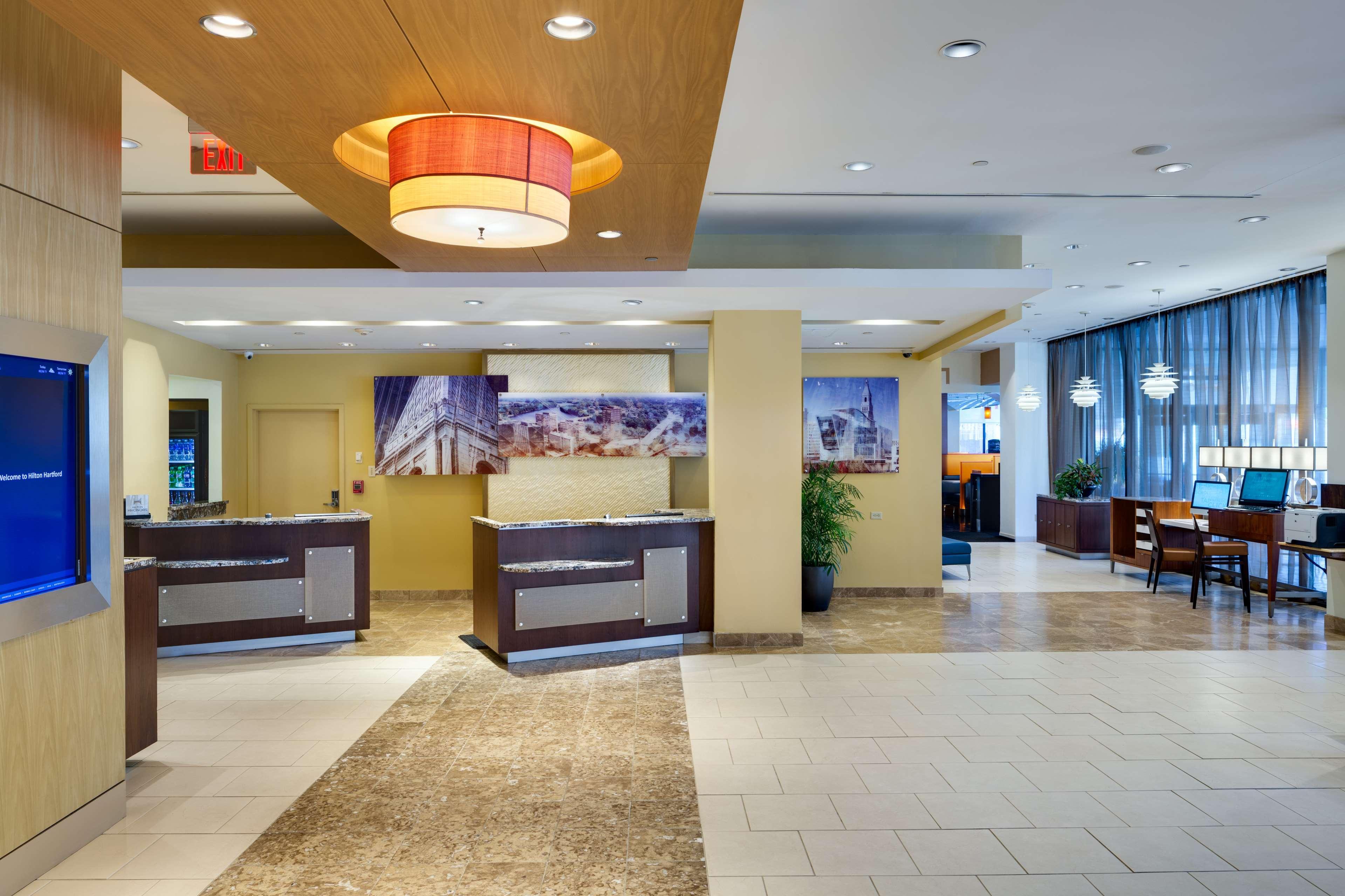 Doubletree By Hilton Hartford Downtown Hotel Exterior foto